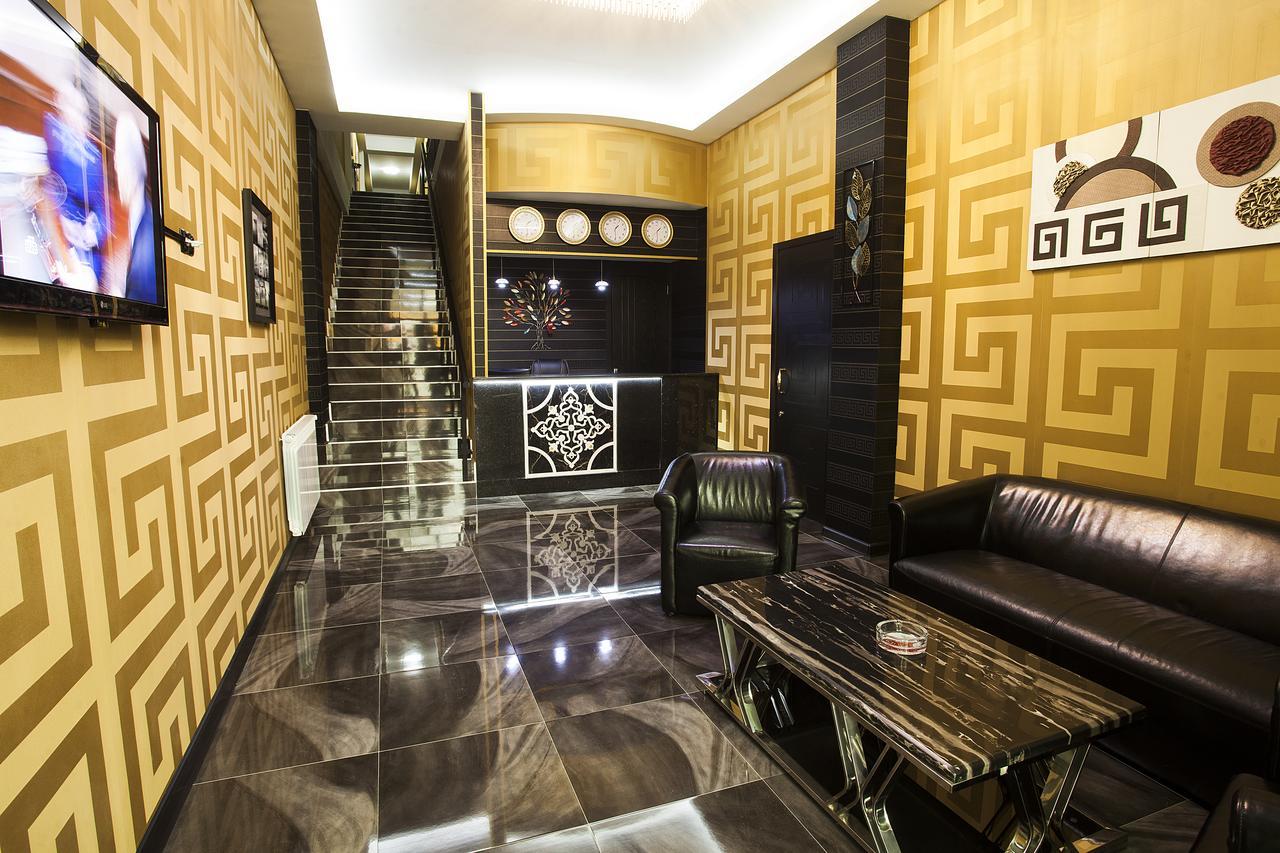 Lords Hotel Tbilisi Bagian luar foto