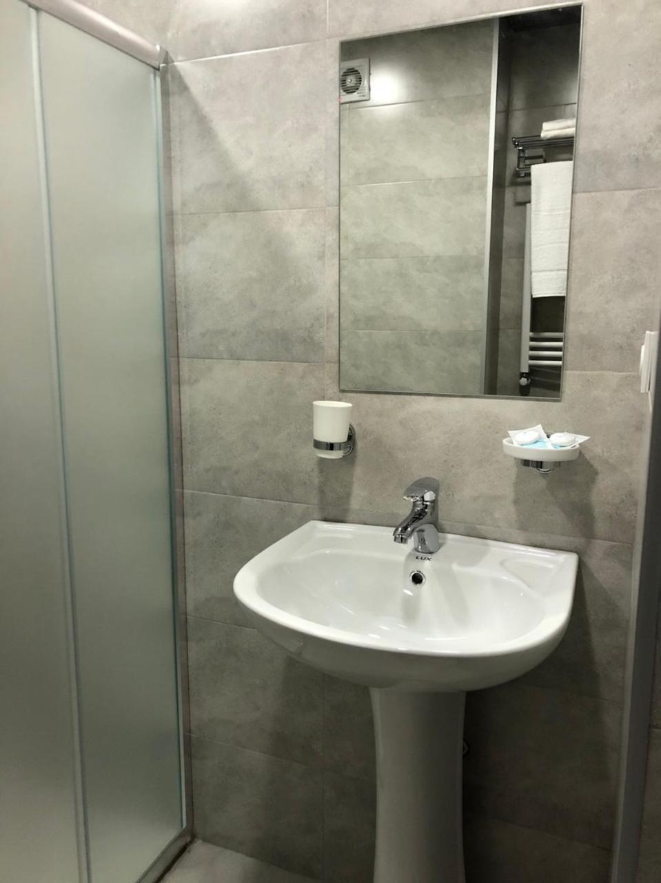 Lords Hotel Tbilisi Bagian luar foto