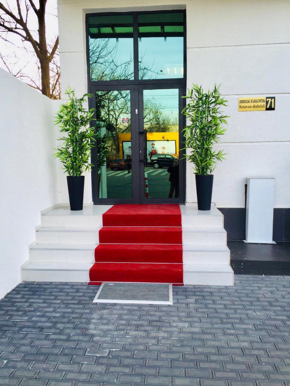 Lords Hotel Tbilisi Bagian luar foto